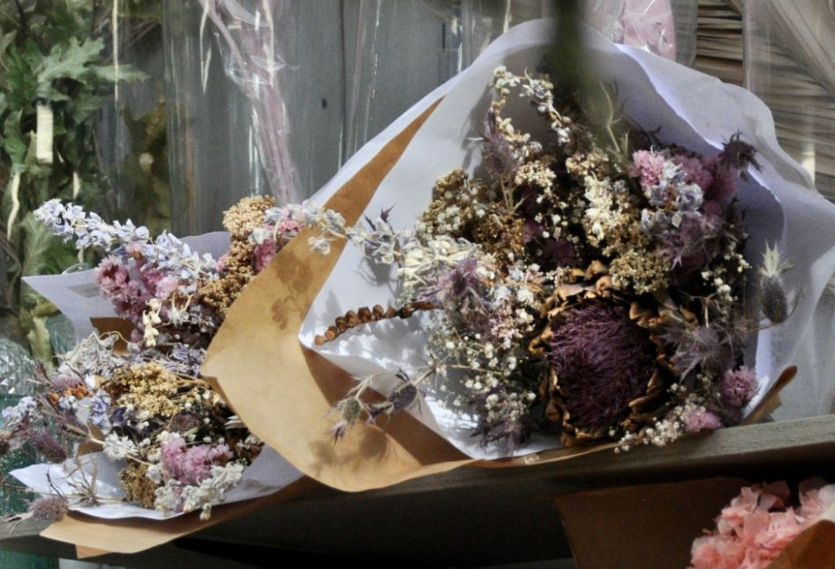 Bouquets de fleurs séchées des Fermes de Gally Fleuriste Saint-Cyr-l'Ecole