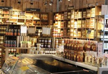 Marché et épicerie de Feucherolles