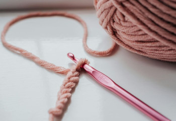 Atelier crochet pour adultes aux Fermes de Gally