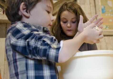 Atelier pain pour enfant à la Ferme de Gally de Saint Cyr l'Ecole et de Sartrouville